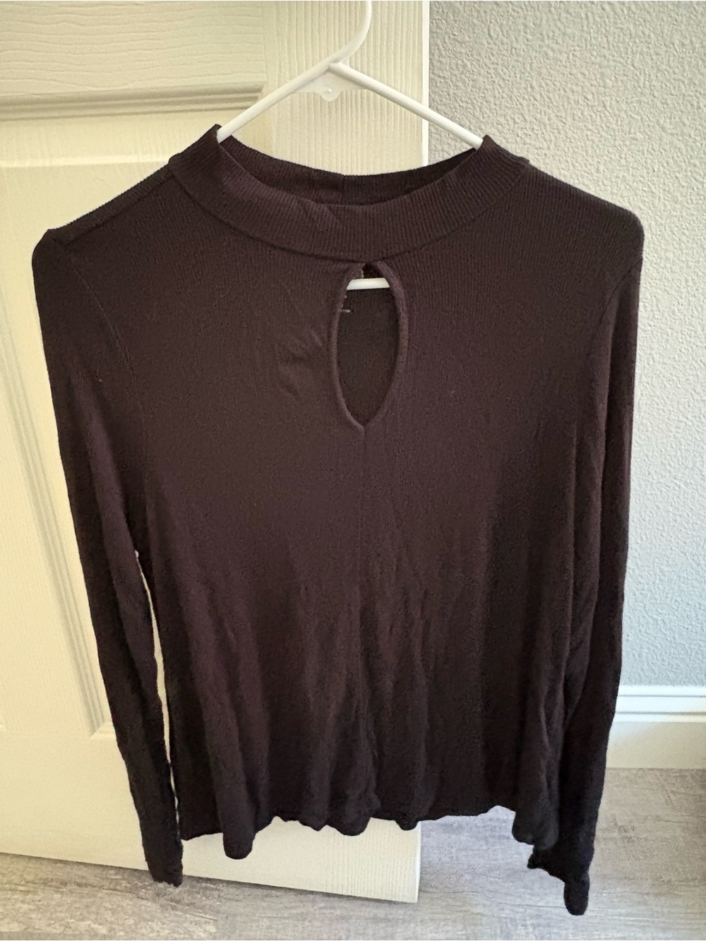 SO Black Long-Sleeve Keyhole Sweater Tee